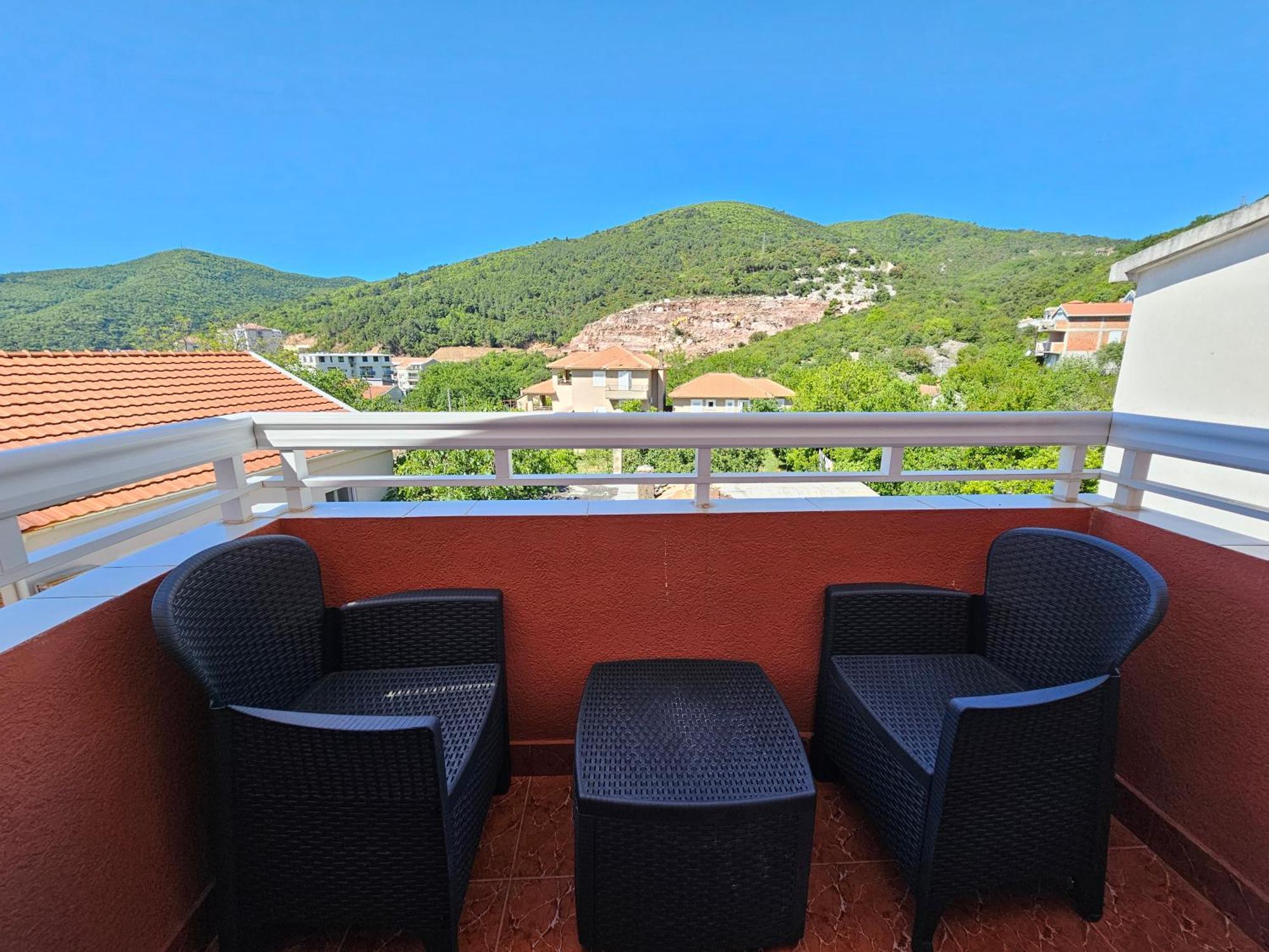 Dom M Apartments Budva Exteriör bild